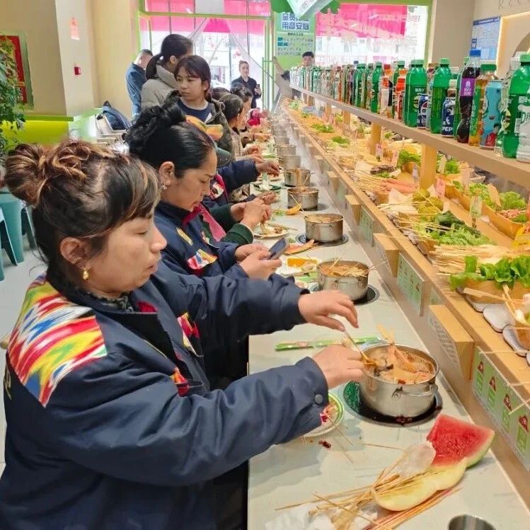 热气腾腾的关怀!致敬喀什市最美城市美容师