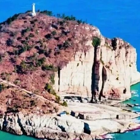 警惕!“野路打卡”“绝美秘境”可能是致命陷阱!