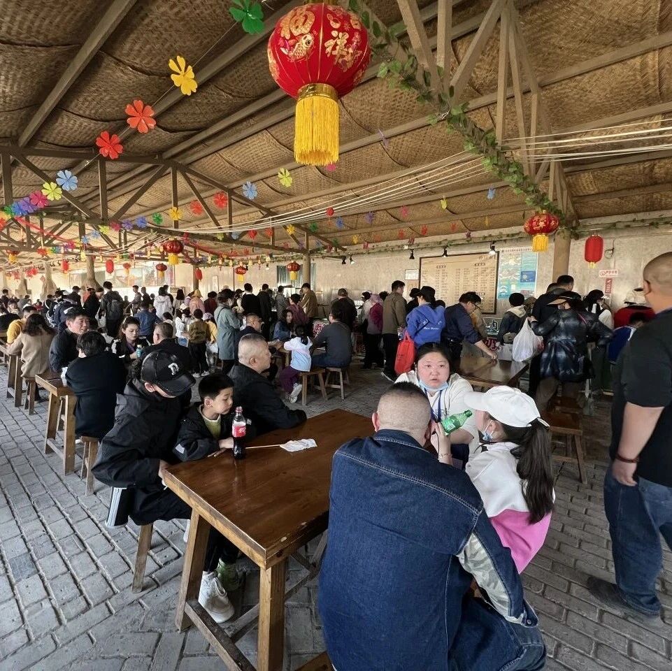 昨天去水洞沟的人已经玩嗨了!今天出发,还赶得上春天的第一波热潮