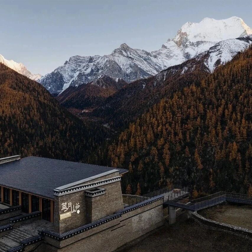 稻城亚丁旅行 | 寻一处栖居,把雪山星河写进旅途——来稻城亚丁,就该这样慢下来