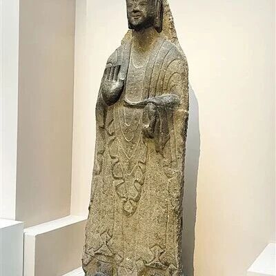 塞纳河畔的云冈倩影