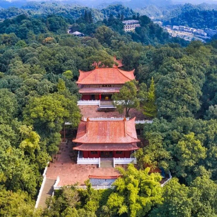 凌云故事・人文揽胜丨千载凌云源佛国 一峰丹霞戴天堂——毗卢院