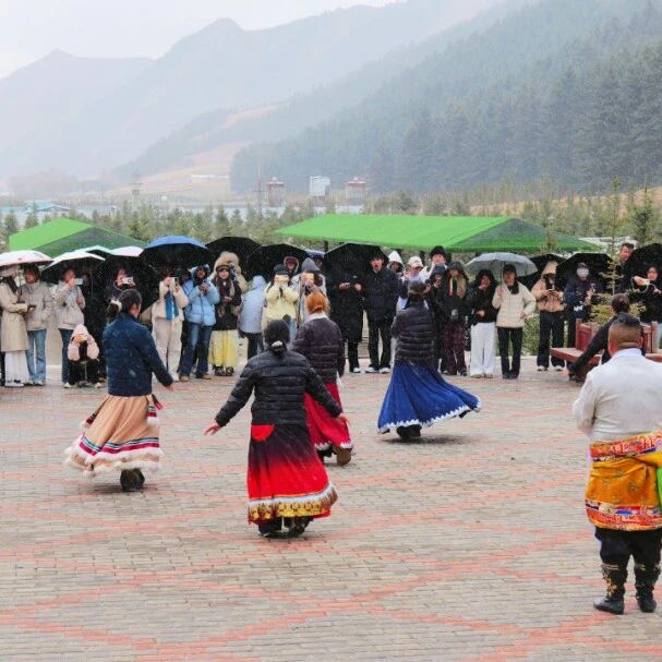 春满祁连,客自远方来|祁连山冰沟河景区开园前首批游客到访,踏歌共赴春约