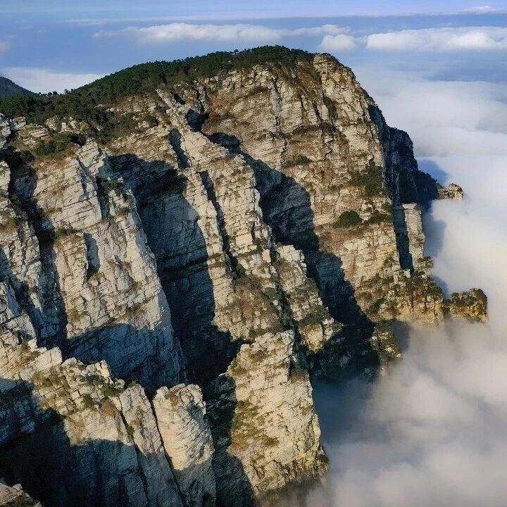 关于庐山核心景区实行“五一”节假日期间交通换乘的通告