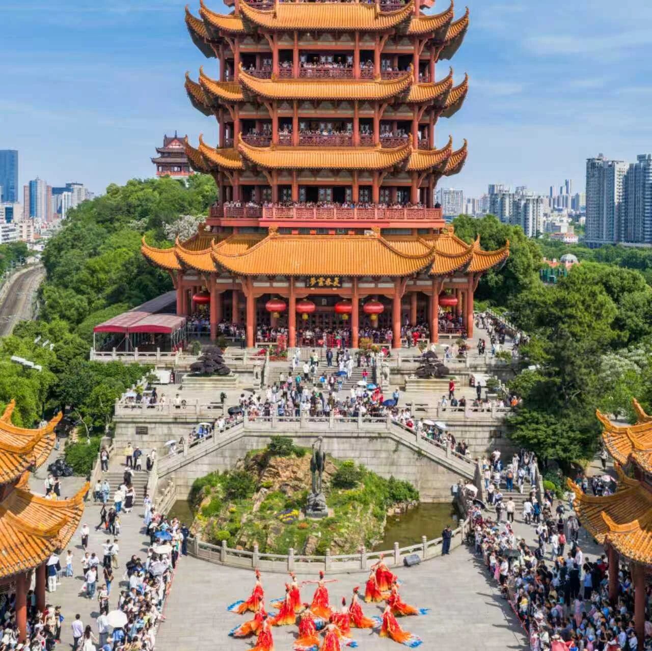 不止登楼!“五一”来黄鹤楼这样玩