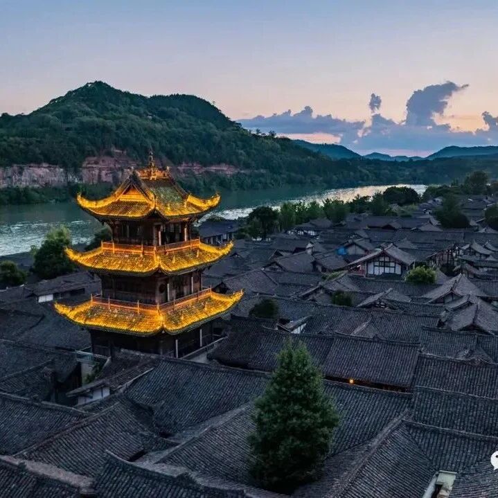 排面!中国外交部发言人海外推荐阆中