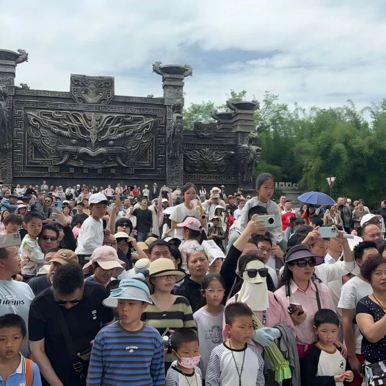 持续出圈,赤壁古战场天天都是高峰期!
